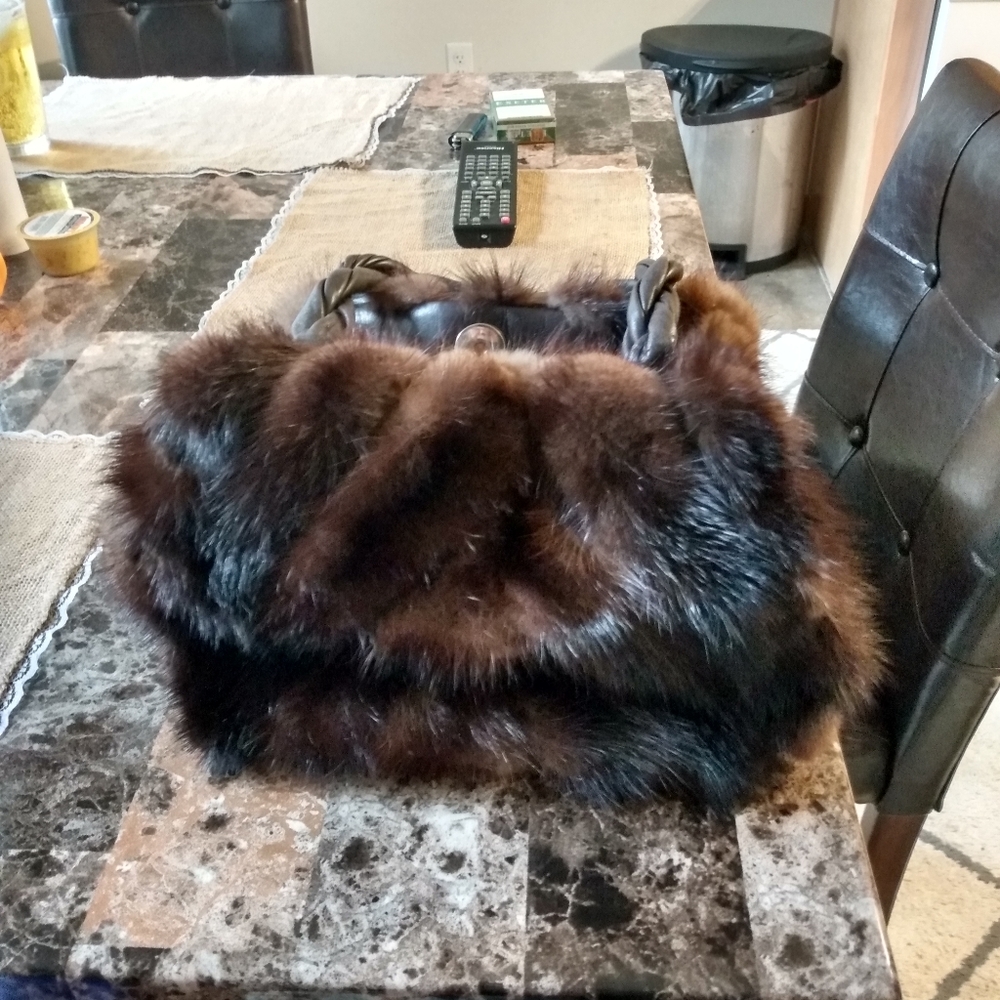 Purse - Picture 2 of 6